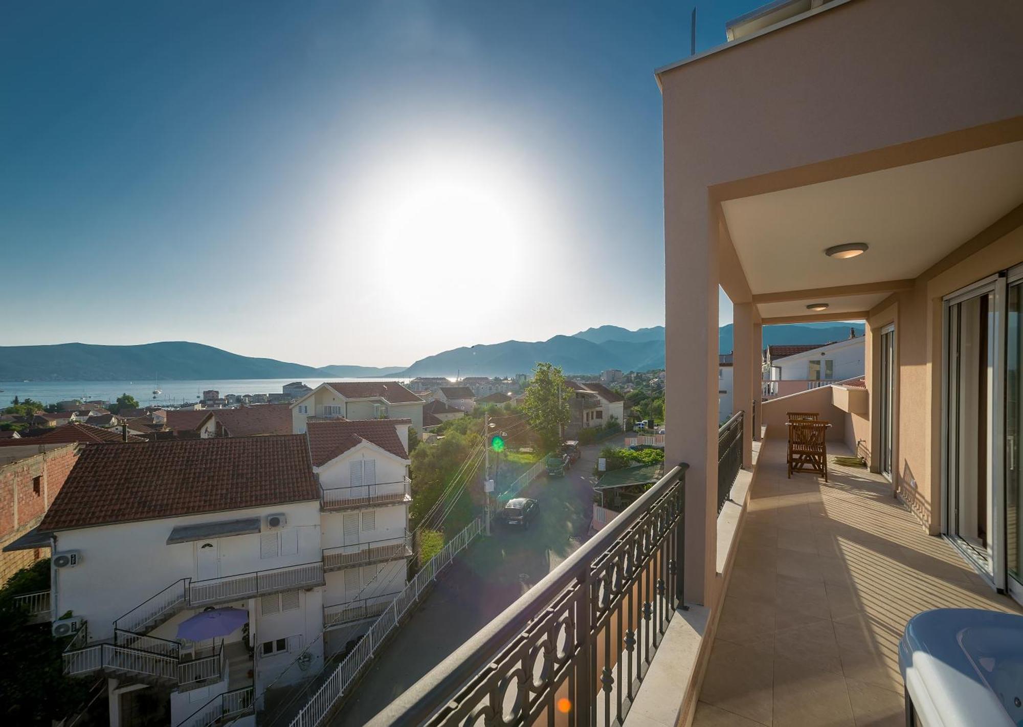 Luxury Apartments Ivanovic Tivat Exterior photo